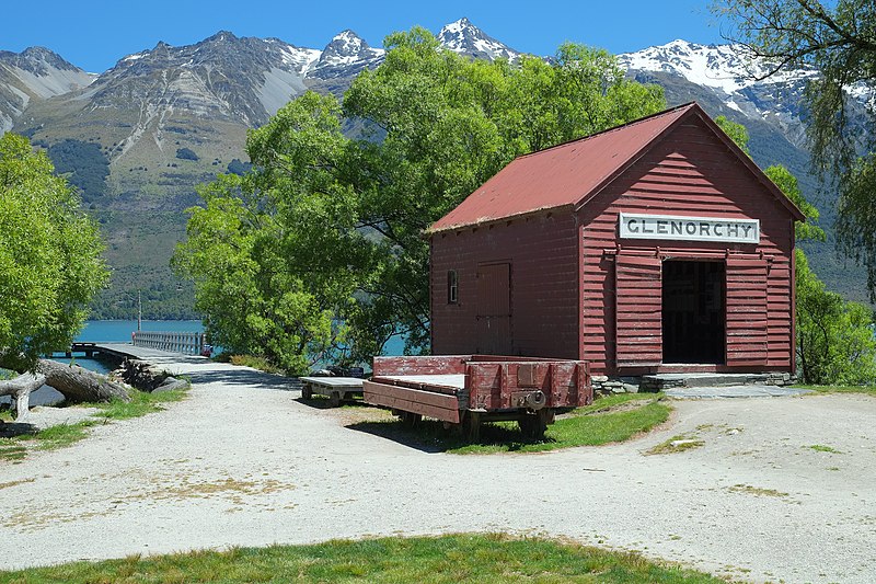 Glenorchy Wharf and red shed
