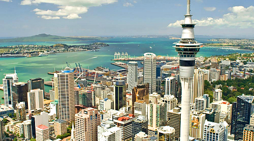 Kirra Tours Auckland skyline