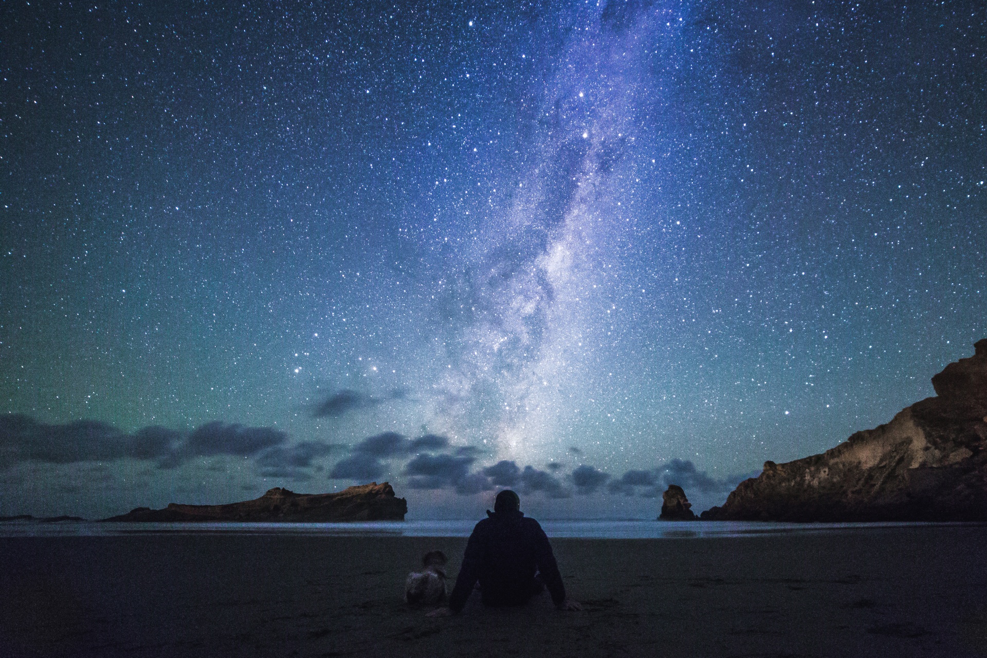 Night sky at Castlepoint in the Wairarapa. Image courtesy Daniel Rood and TNZ