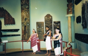 Maori cultural performance and carvings at Christchurch Museum