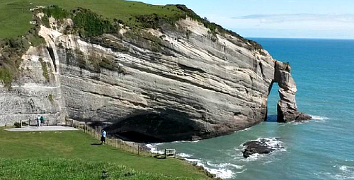 Wow! Cape Farewell - pic courtesy Farewell Spit Eco Tours