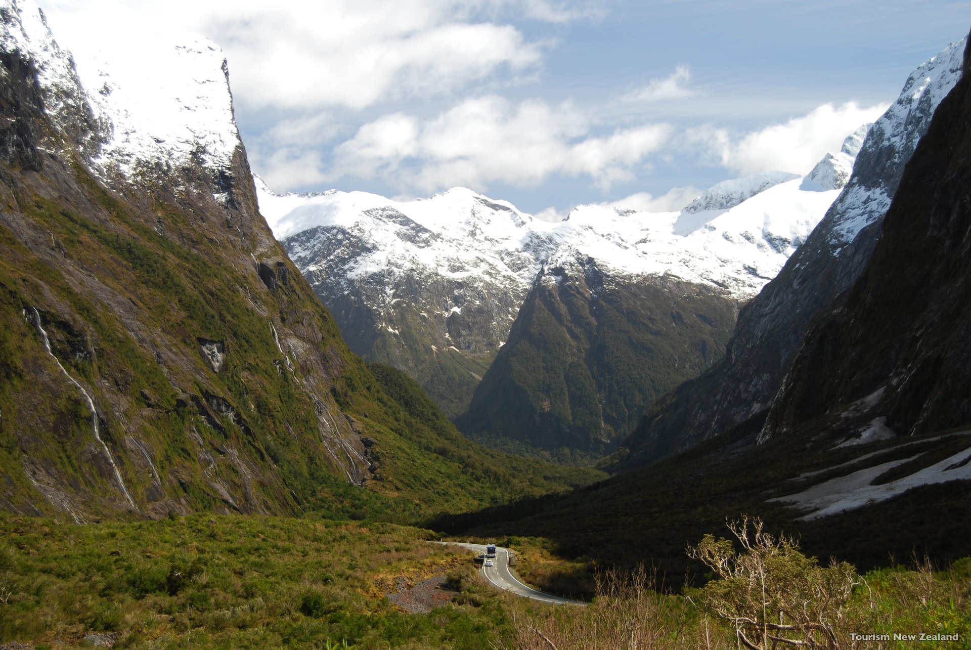 The road to Milford Sound runs through the spectacular Cleddau Valley. Image courtesy Tourism New Zealand