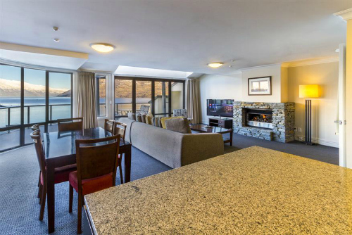 A spacious apartment at Peppers Beacon Queenstown