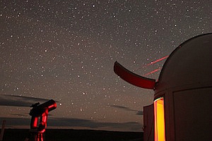 Stargazing at Lake Tekapo's Mt John Observatory - pic courtesy Earth and Sky